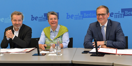 Berlin: Senat und Rat der Bürgermeister haben den „Zukunftspakt Verwaltung“ unterzeichnet.