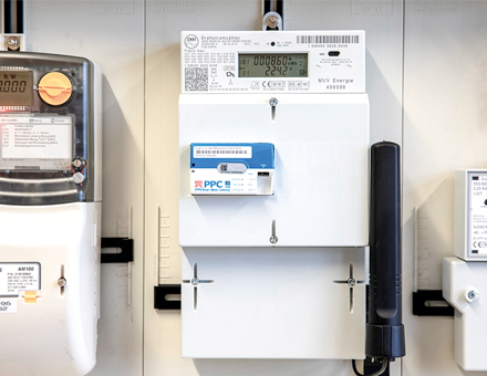 Im neuen Labor in Offenbach prüft die MVV-Tochter Soluvia Energy Services Smart Meter.