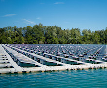 Projekt mit Vorbildcharakter: Die schwimmende Photovoltaikanlage auf dem Baggersee bei Renchen. 