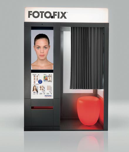 Fotoautomaten speziell für die Belange von Behörden bietet das Unternehmen Fotofix an.