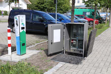 Unterflur-Netzanschluss für E-Ladesäule in Oberammergau.