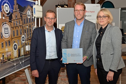 Für den OSNA HACK werden die Stadtwerke Osnabrück als Digitaler Ort Niedersachsen ausgezeichnet.