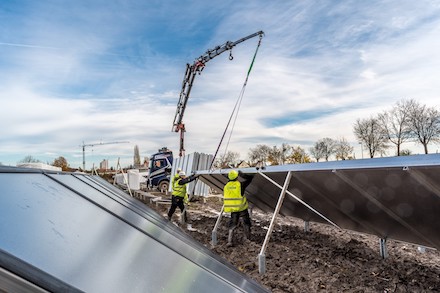Baustelle der größten Solarthermieanlage Deutschlands in Ludwigsburg/Kornwestheim.