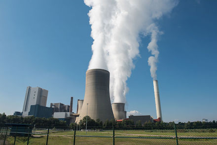 Ein Einbruch der Stromerzeugung von Stein- und Braunkohlekraftwerken sorgt für einen Rückgang der Treibhausgasemissionen in der EU.
