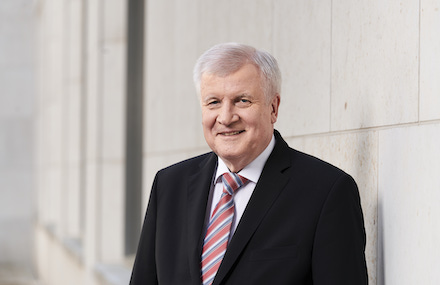 Bundesinnenminister Horst Seehofer will die Digitalisierung schneller voranbringen.