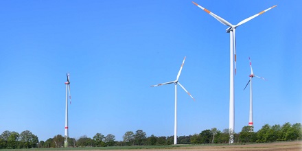 Bei Gronau liefert der Windpark Lasterfeld seit Pfingsten saubere Energie.