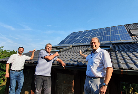 Auch nach 20 Jahren noch funktionsfähig: Eine der 18 Solaranlagen in Roth, deren Förderung nach dem EEG nun ausläuft.