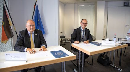 BSI und ITZBund schließen Vereinbarung zur Intensivierung der Zusammenarbeit.