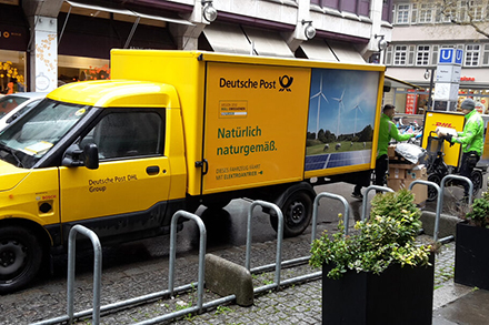 Mit einer neuen App sollen Lieferwagenfahrer in der Stuttgarter Innenstadt künftig freie Bahn beim Laden und Entladen haben.