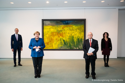 Der Nationale Normenkontrollrat übergibt den Jahresbericht 2020 an Bundeskanzlerin Angela Merkel.