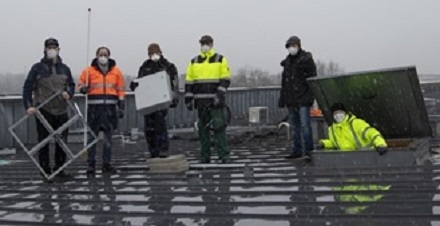 Die Stadtwerke Garbsen testen die Mioty-Funktechnik in ihren Netzen. Herzstück ist eine Funkantenne auf dem Dach des Rathauses.