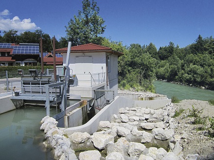 Kleine Wasserkraftanlagen erzeugen klimafreundlich und zuverlässig Strom.