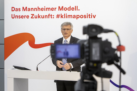 MVV Chef Georg Müller will das Unternehmen bis 2040 klimaneutral machen.
