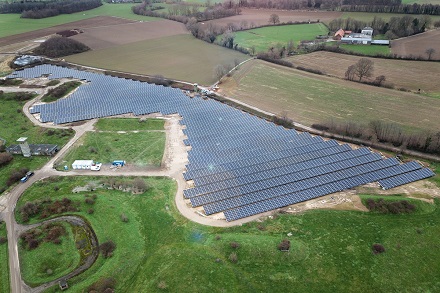 Der neue Solarpark auf einem alten NATO-Stützpunkt bei Xanten leistet 4,35 Megawatt peak.