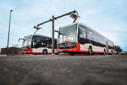Die Duisburger Verkehrsgesellschaft (DVG) setzt für ihre Elektrobusse ab sofort auf das integrierte Last- und Lademanagementsystem der IVU.suite.