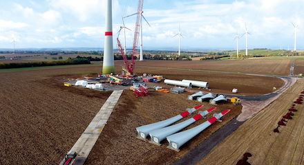 Bau einer Windenergieanlage: BWE fordert eine einfachere Zulassung beim Repowering. 