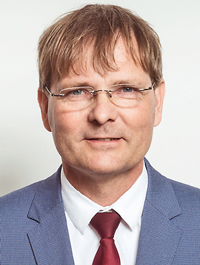 Wolfram Axthelm ist seit Februar 2019 ist er zudem einer von zwei Geschäftsführern im Bundesverband Erneuerbare Energie, dem Dachverband der Erneuerbare-Energien-Branche.