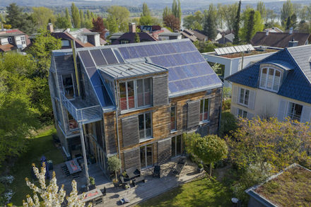 In Baden-Württemberg gilt ab dem 1. Mai 2022 eine Solarpflicht für neue Wohngebäude.