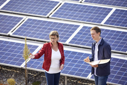Photovoltaikanlagen – eine wichtige Säule klimaneutraler Kommunalverwaltungen.