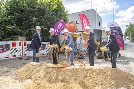 Spatenstich für schnelles Internet in Bannewitz.