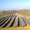 Luftbildaufnahme vom neuen Stadtwerke-Solarpark in Aulendorf, den die ABO Wind AG gebaut hat.