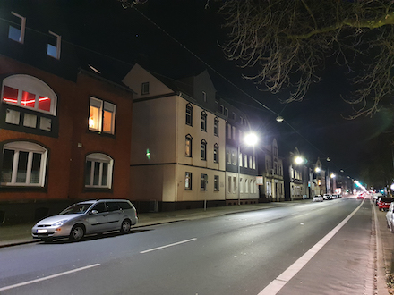 Straßenbeleuchtung in der Hertener Kaiserstraße im März 2022.
