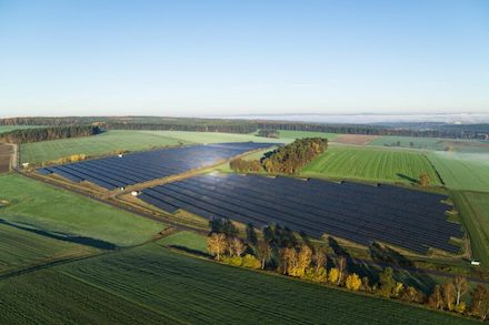 Der Solarpark Altenschwand ist jetzt ans Netz gegangen.