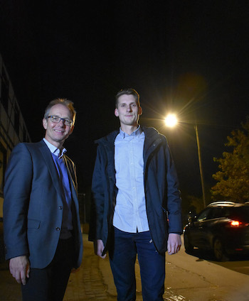 Bochum: Stadtwerke starten Pilotversuch zur intelligenten Straßenbeleuchtung.