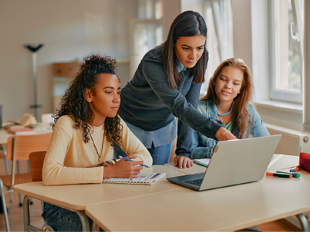 Schulen sollen den Nachwuchs auf die digitale Welt vorbereiten.