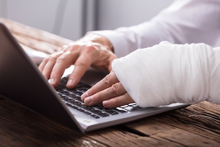 Neue OZG-Services: Unfallmeldungen können jetzt online an die Deutsche Gesetzliche Unfallversicherung gesendet werden. 