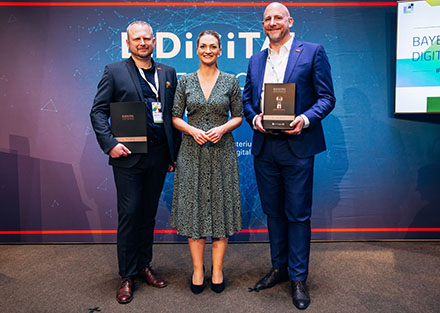 Das Team Online-Services der Stadt Nürnberg erhielt für die Digitalisierung der Verwaltungsleistungen den Bayerischen Digitalpreis 2023.