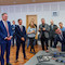 Rheinland-Pfalz’ Innenminister Michael Ebling (links) bei der Vorführung einer KI-Software im Landeskriminalamt.