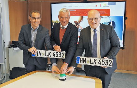 Kreis Heilbronn startete als erste Zulassungsstelle bundesweit in eine volldigitale Kfz-Zulassung.