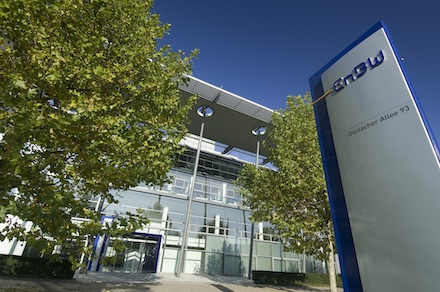 EnBW-Firmensitz in Karlsruhe: Der Energiekonzern beschafft sich eine halbe Milliarde Euro am Kapitalmarkt.