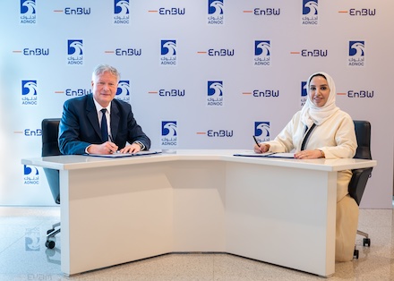 LNG aus Abu Dhabi: Vertragsunterzeichnung zwischen EnBW und der Abu Dhabi National Oil Company.